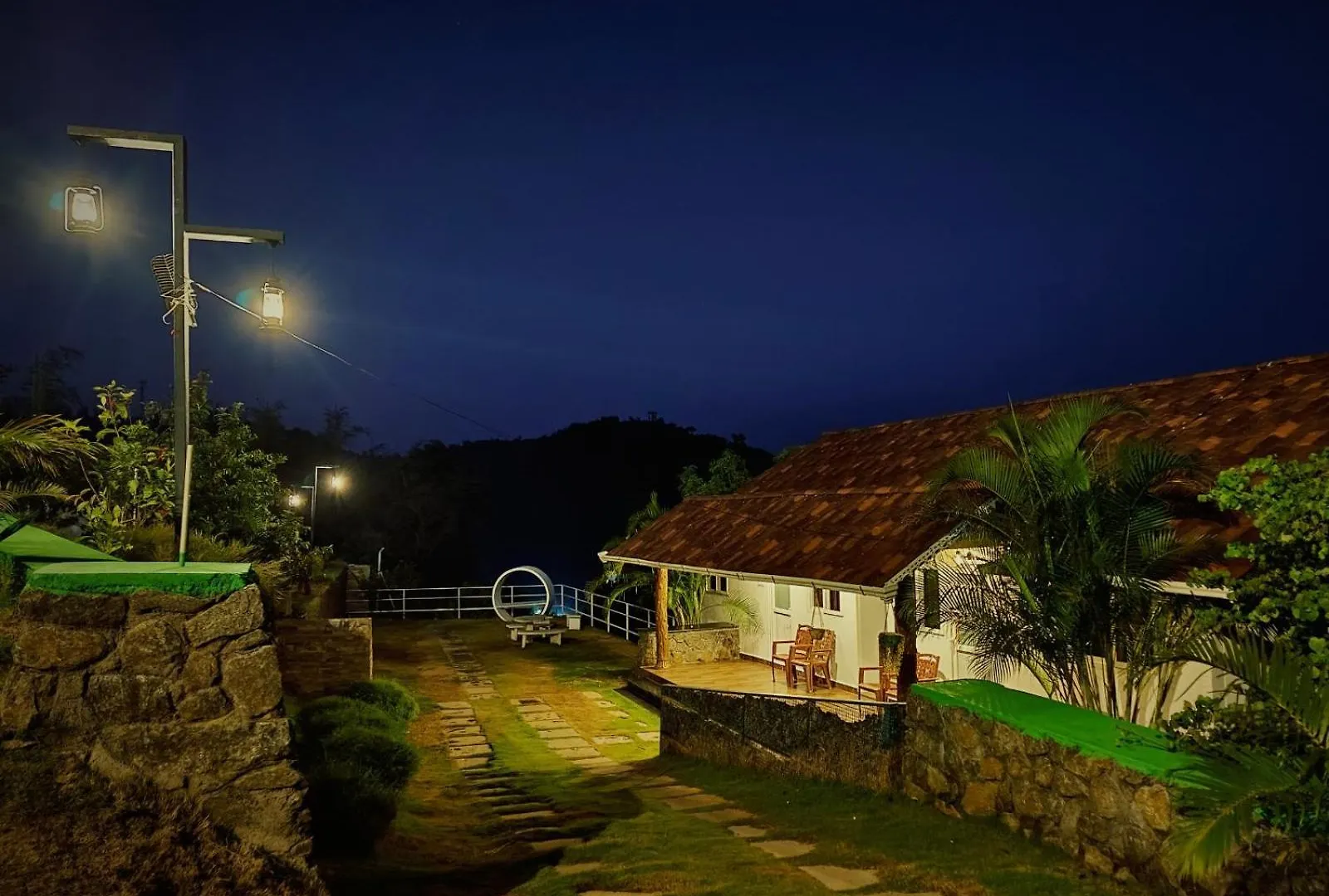 Hotel Nirvana Cottages Moolakkada Varagampadi